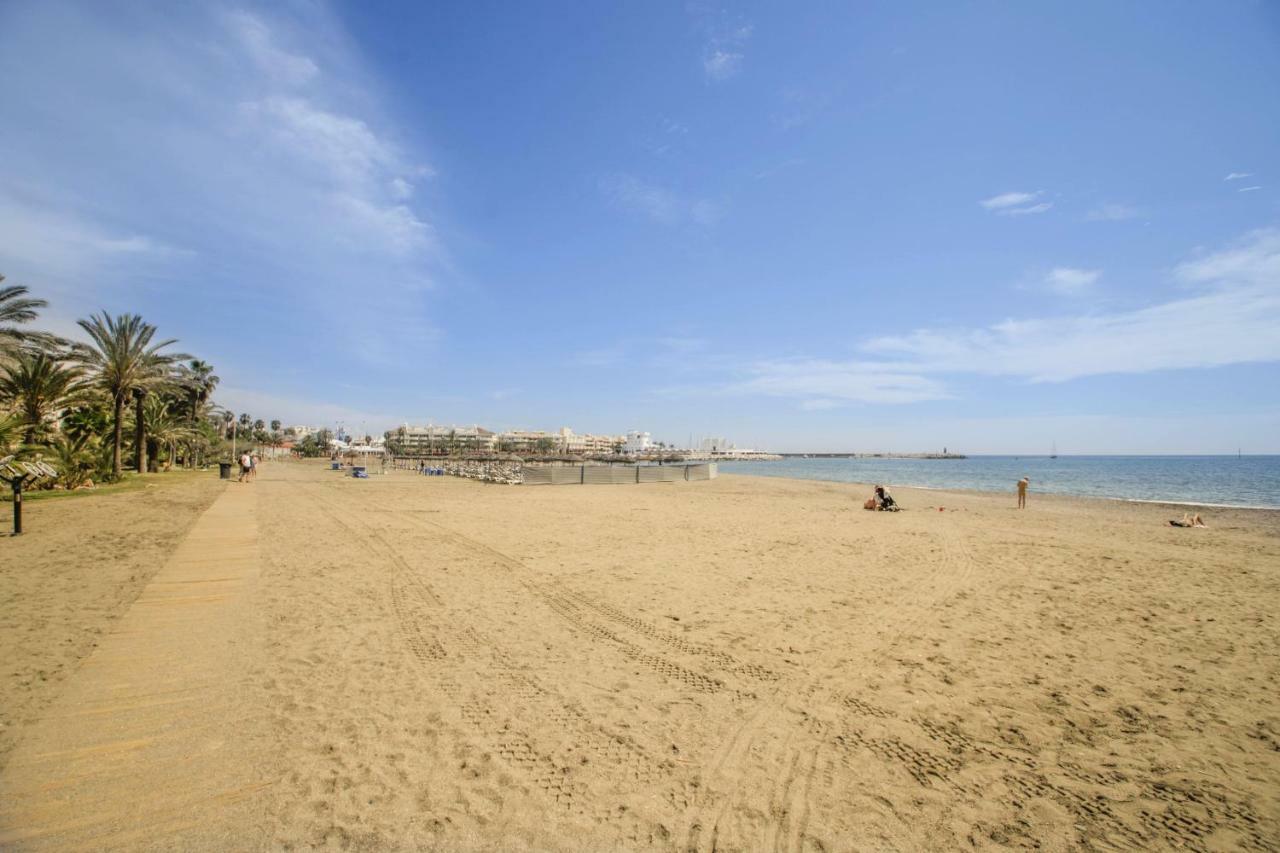 Precioso Apartamento Al Lado De La Playa Benalmádena Exteriör bild