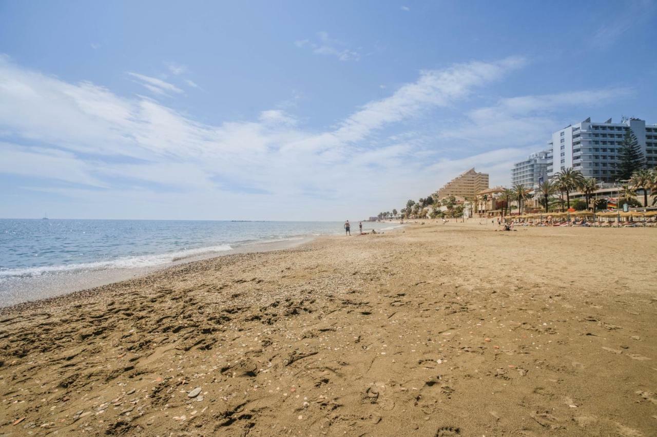 Precioso Apartamento Al Lado De La Playa Benalmádena Exteriör bild